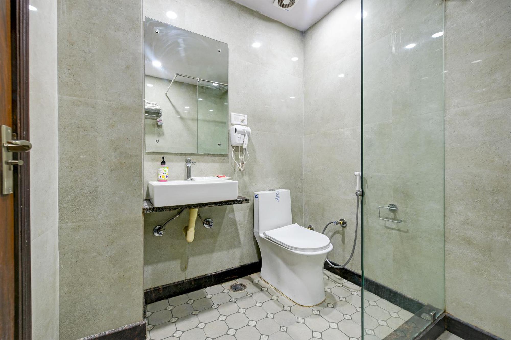Hotel Le Grand - Walk-In From Rk Ashram Metro Station New Delhi Exterior photo