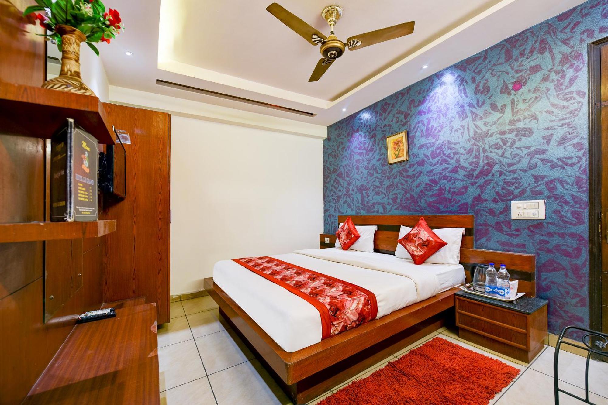 Hotel Le Grand - Walk-In From Rk Ashram Metro Station New Delhi Exterior photo
