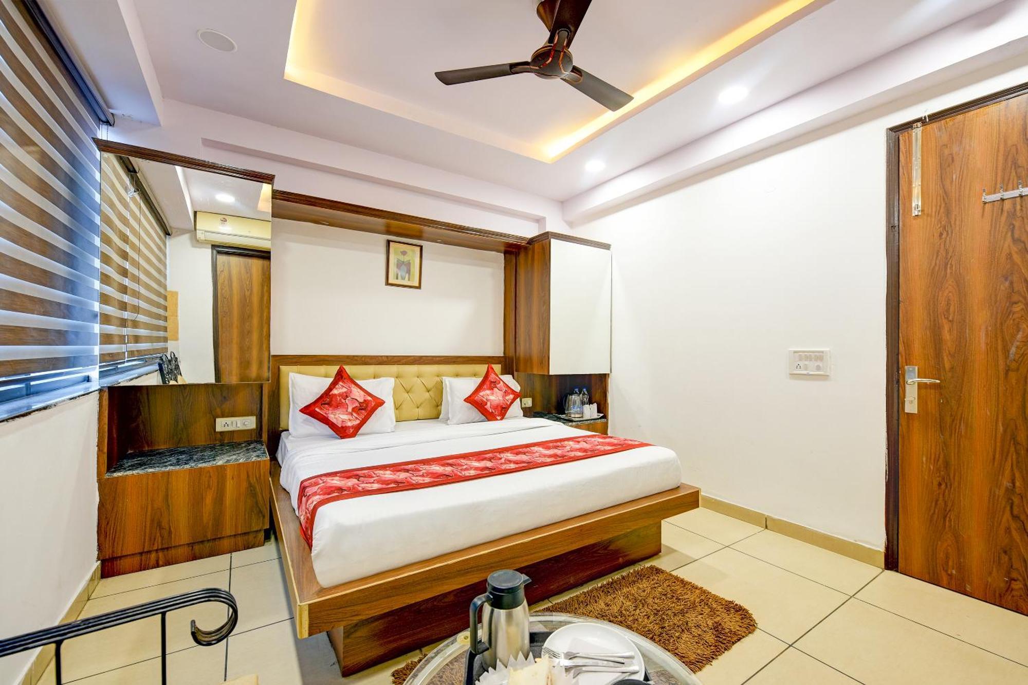 Hotel Le Grand - Walk-In From Rk Ashram Metro Station New Delhi Exterior photo