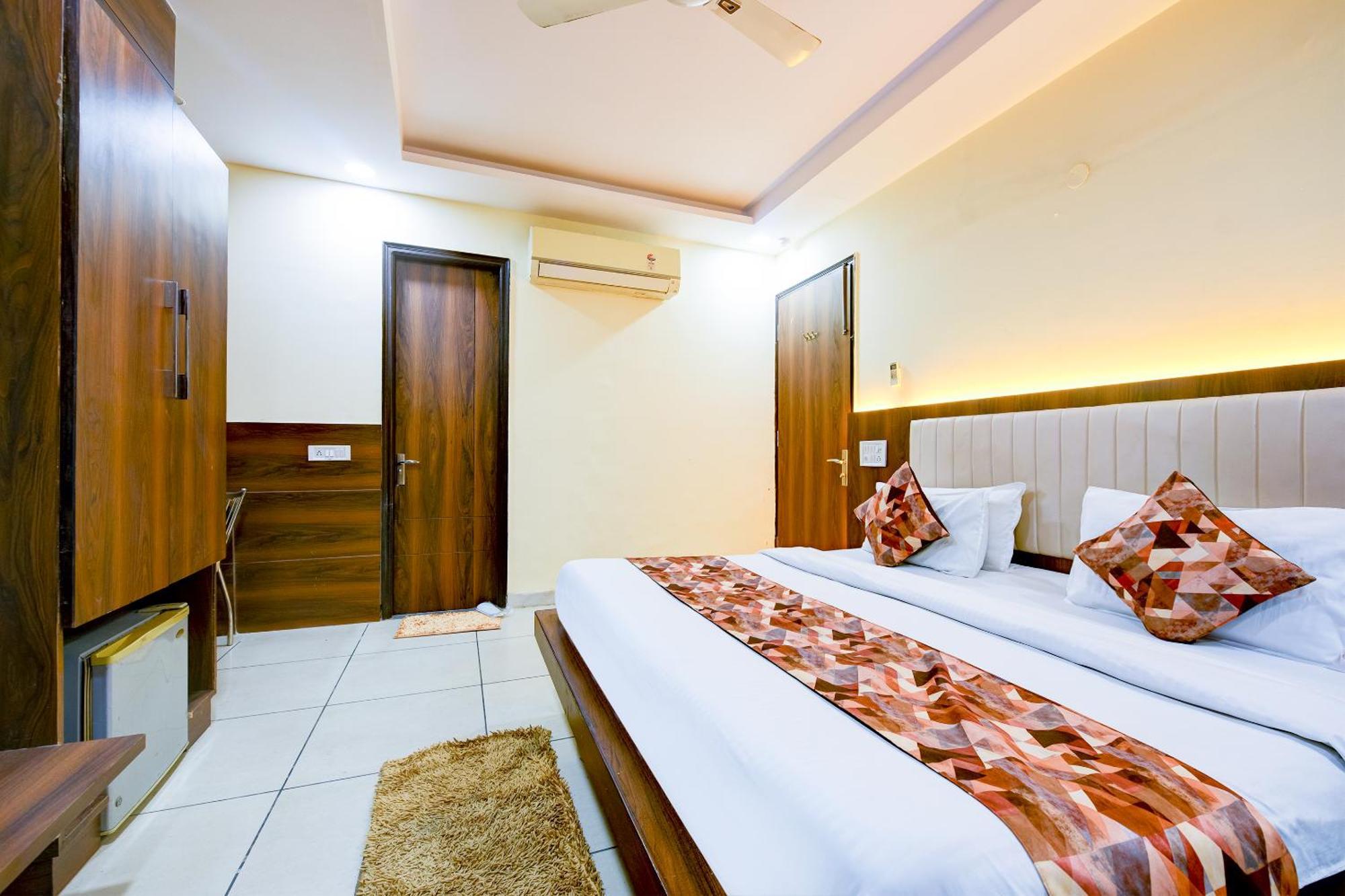 Hotel Le Grand - Walk-In From Rk Ashram Metro Station New Delhi Exterior photo